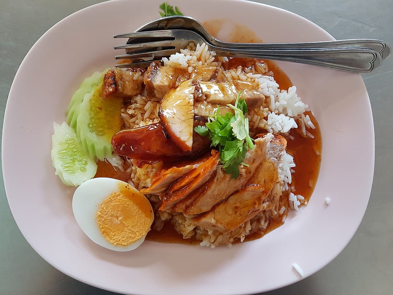 ข้าวหมูแดง